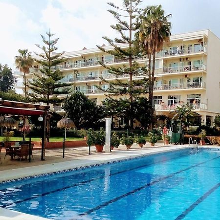 Apartamentos Caravane Torremolinos Kültér fotó