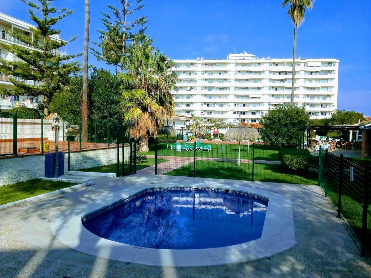 Apartamentos Caravane Torremolinos Kültér fotó
