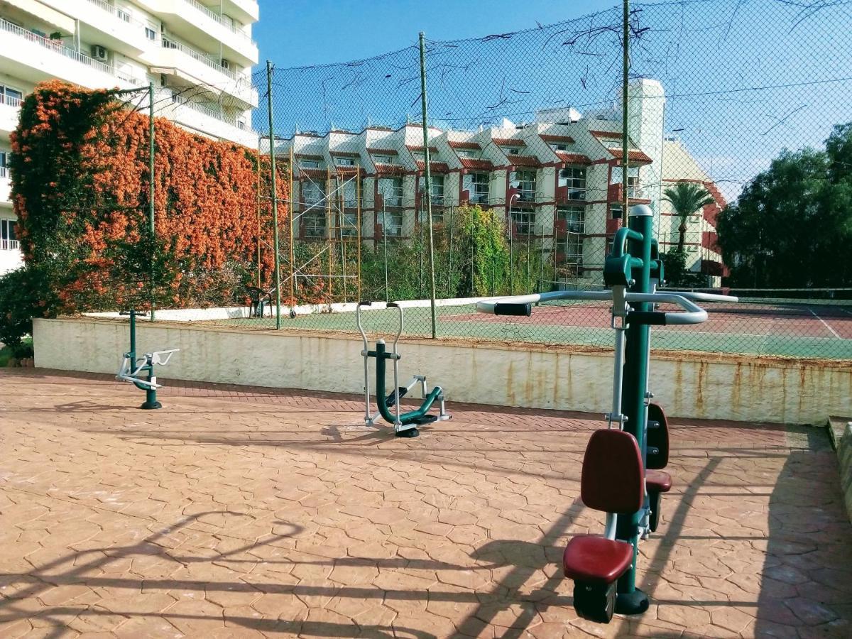 Apartamentos Caravane Torremolinos Kültér fotó