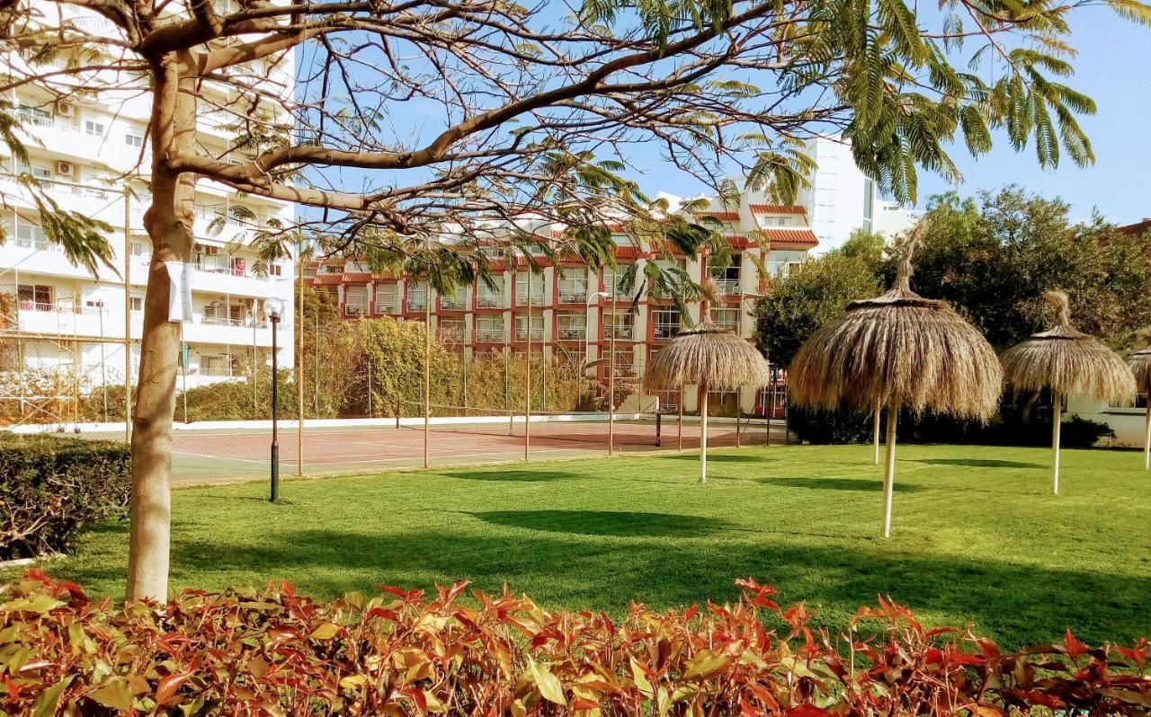 Apartamentos Caravane Torremolinos Kültér fotó